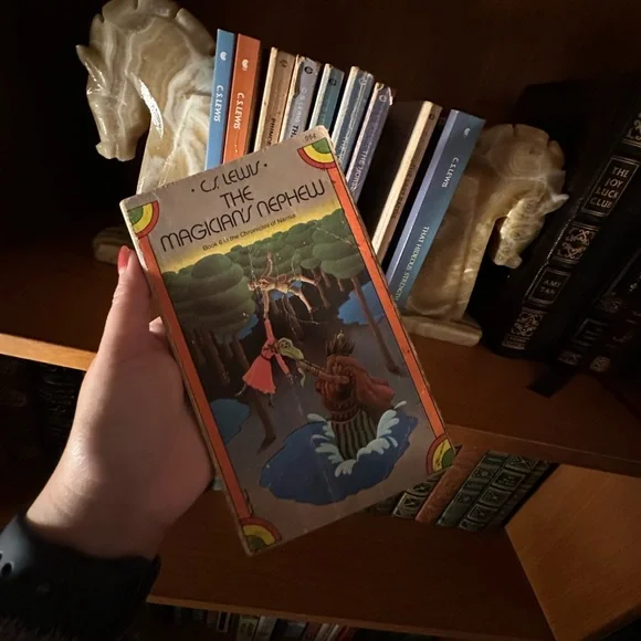 Vintage books! C. Lewis - Picture 4 of 11